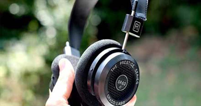 Comparison Beats by Dre and V-Mode Headphone